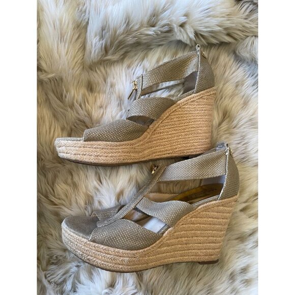Michael Kors Beige Wedge Heels With Zipper & Basket Weave Design - Picture 5 of 9